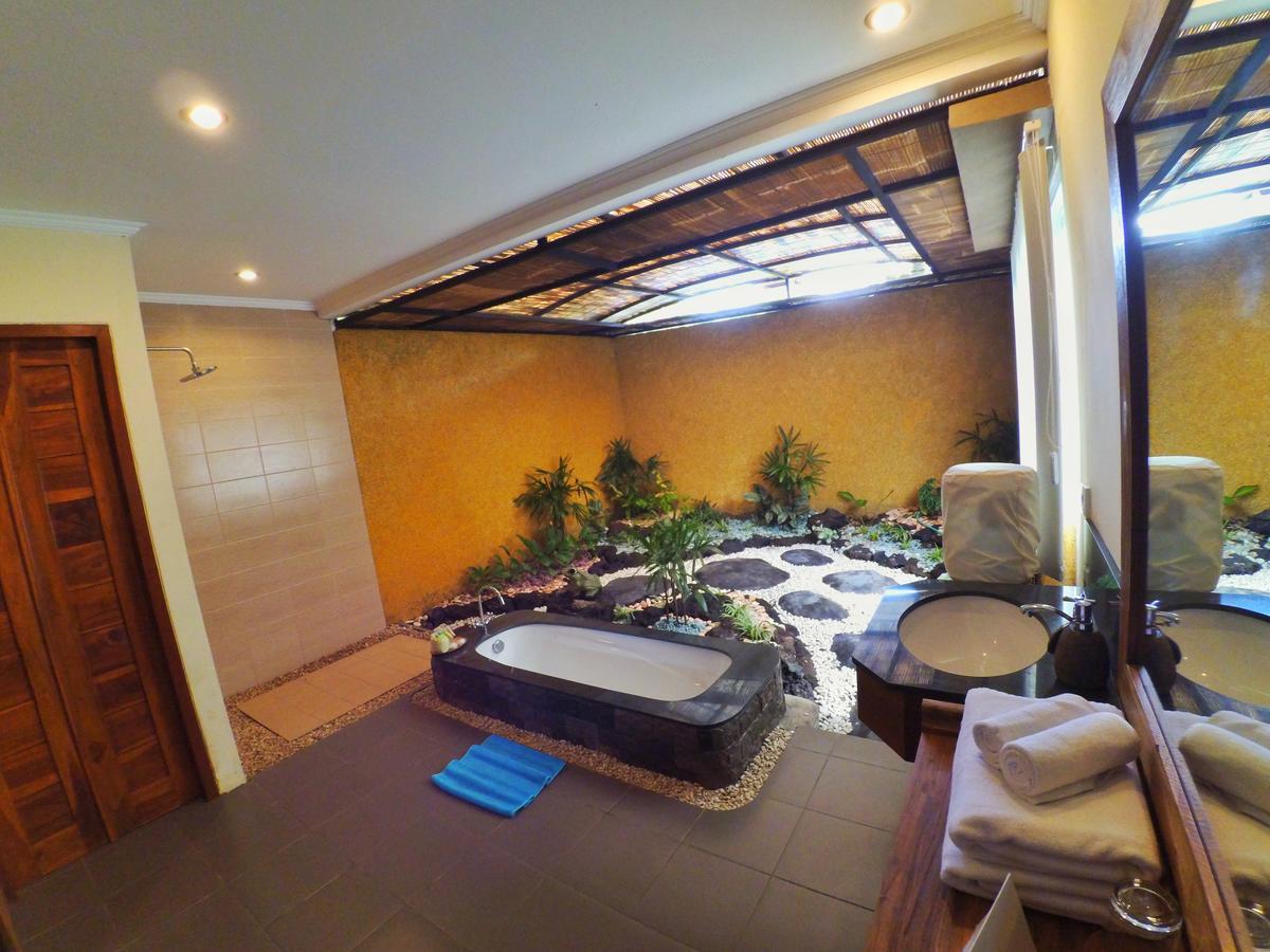 Villa Capung Mas Ubud Exterior photo